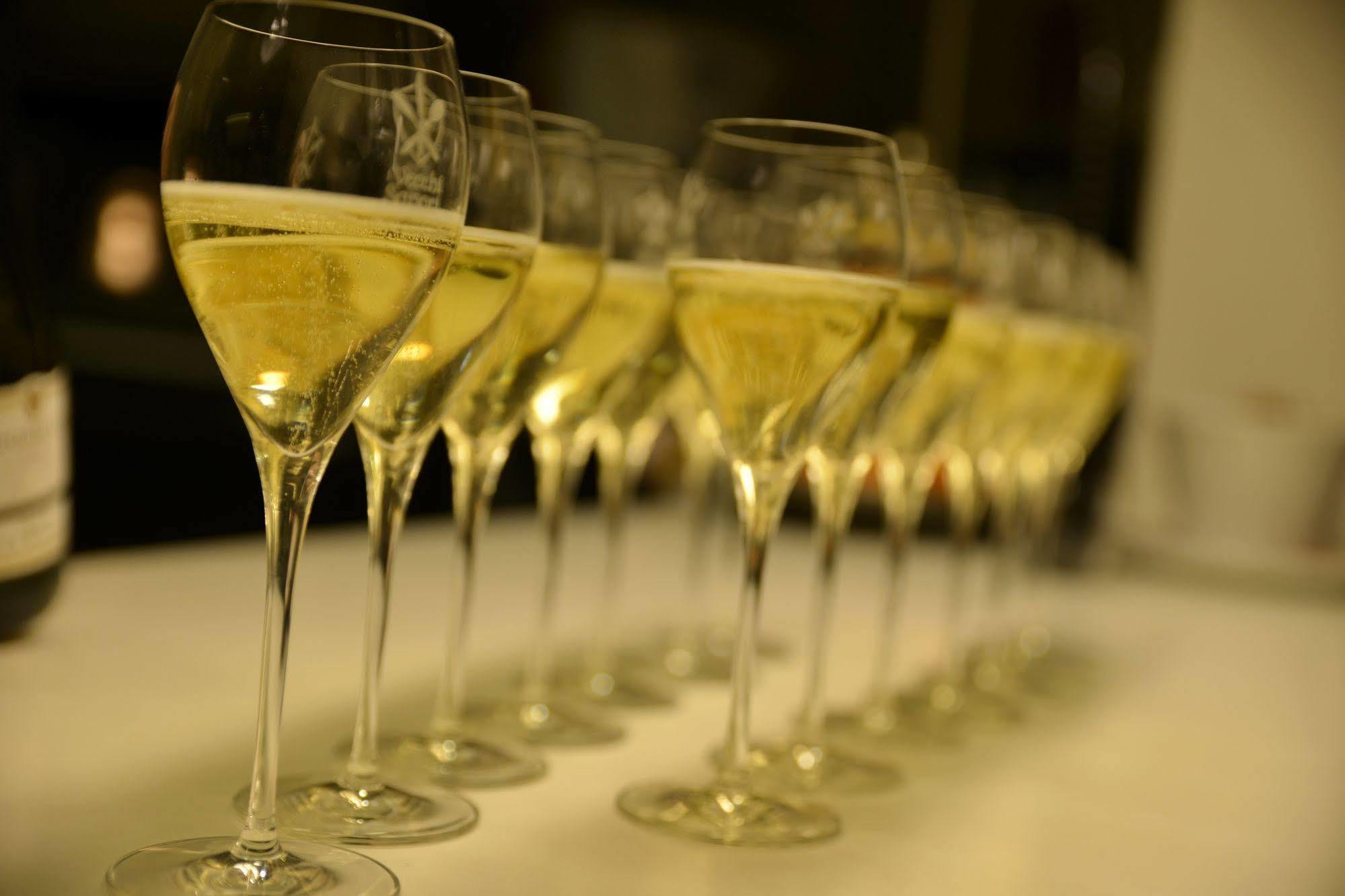 Hotel Miramonti Enoteca Pove del Grappa Dış mekan fotoğraf